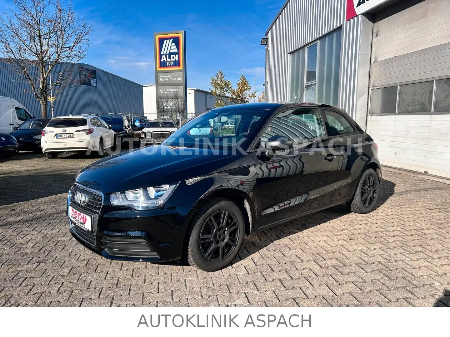 Audi A1 attraction *Steuerkette NEU *TÜV 27 *KLIMA Noir - 1