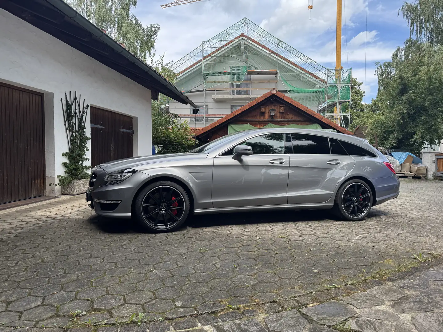 Mercedes-Benz CLS 63 AMG CLS Shooting Brake 63 AMG S 4Matic AMG SPEEDSH MCT - 1