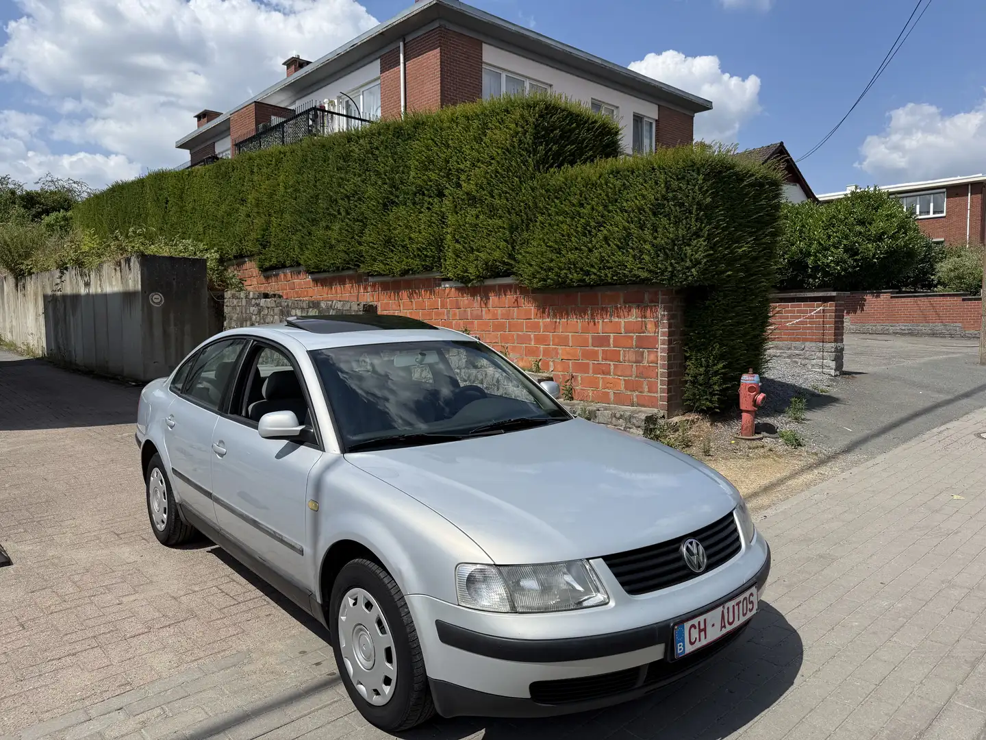 Volkswagen Passat 1.6- BOITE AUTOMATIQUE - 1