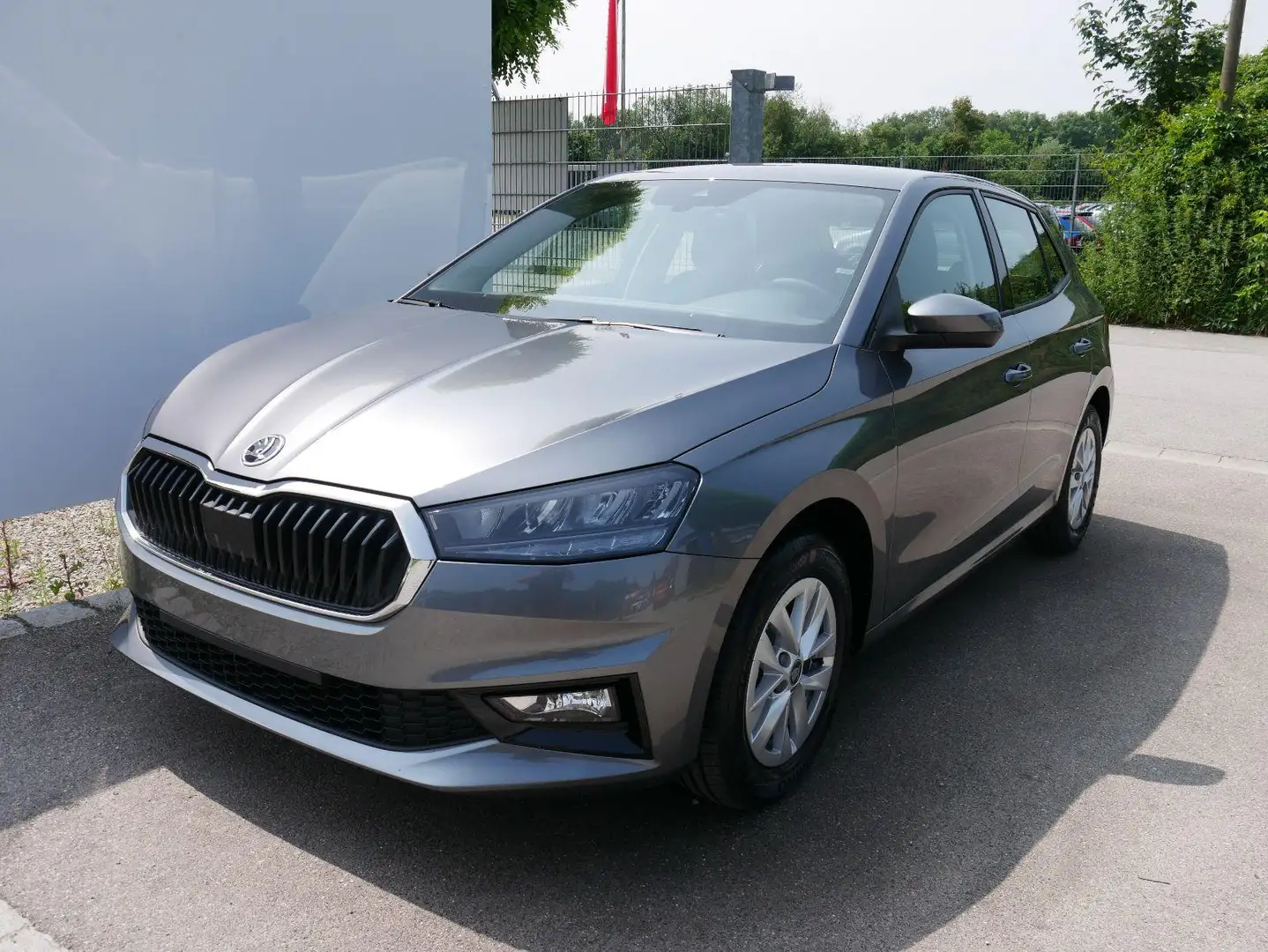 Skoda Fabia Fabia 130 Jahre 1,0 MPI*LED*PDC HI.*RFK*APP-CONNEC Grau - 2