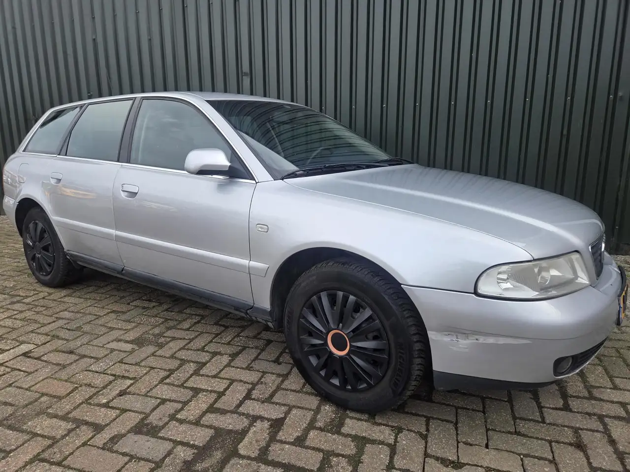 Audi A4 Avant 2.4 V6 Advance volledig onderhoud aanwezig, foto 7