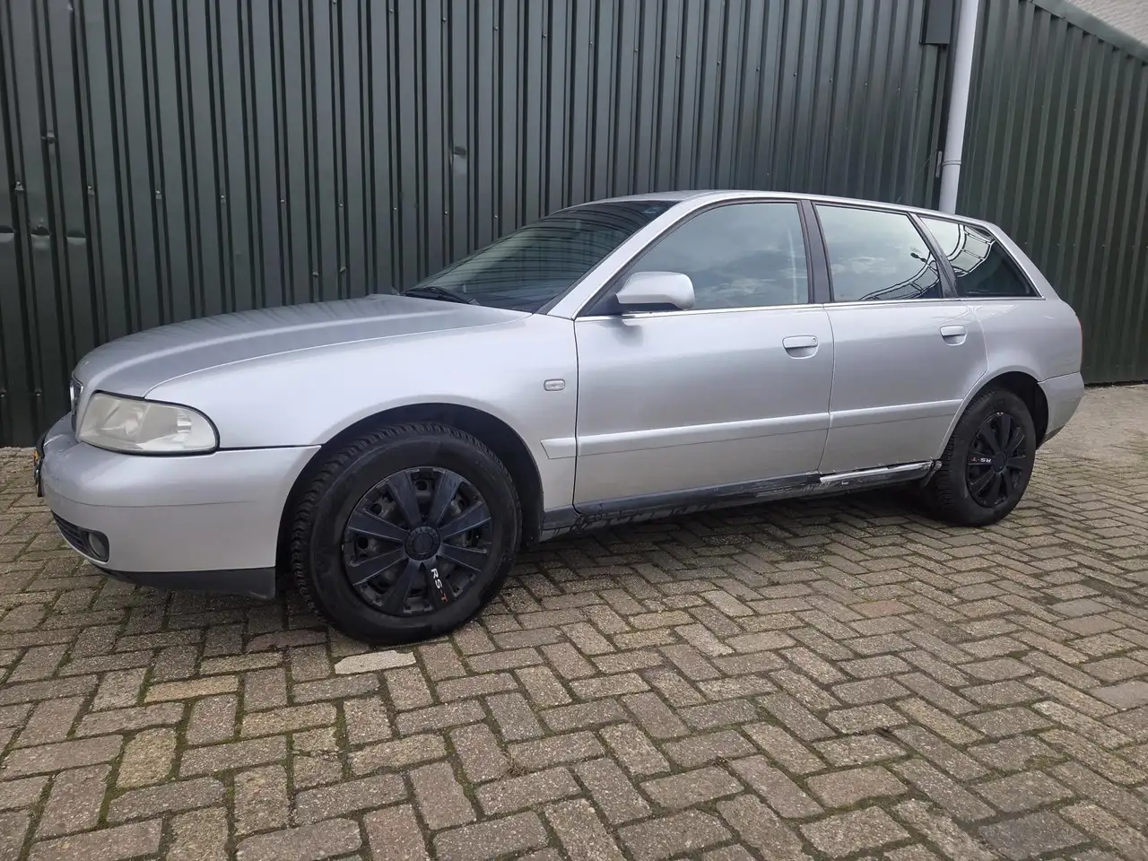 Audi A4 Avant 2.4 V6 Advance volledig onderhoud aanwezig, foto 2