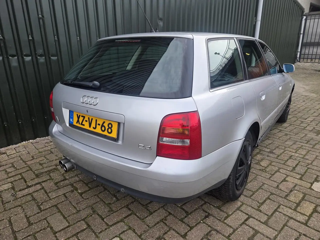 Audi A4 Avant 2.4 V6 Advance volledig onderhoud aanwezig, foto 5