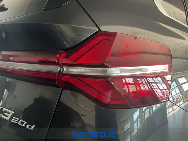 BMW X3 view 11