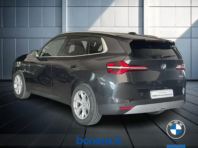 BMW X3 view 8