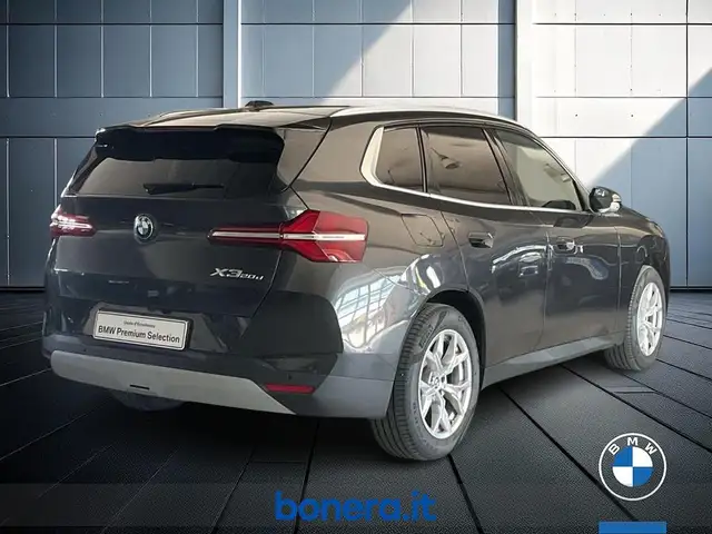 BMW X3 view 6