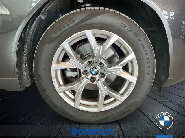 BMW X3 view 12