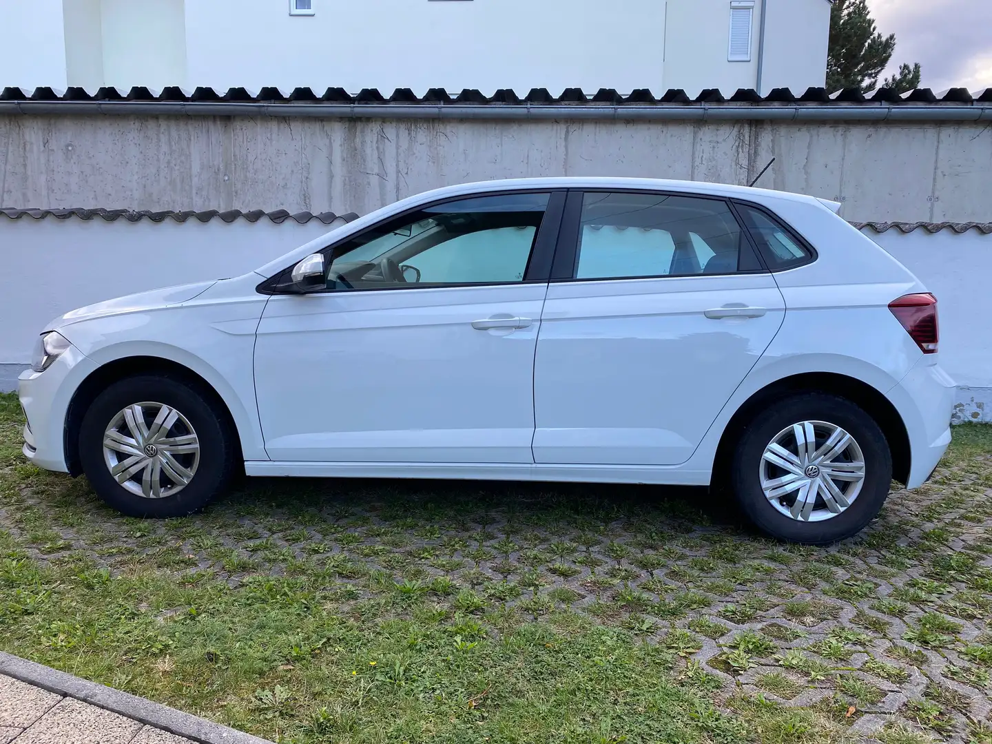 Volkswagen Polo Polo 1,0 Austria Austria Weiß - 1