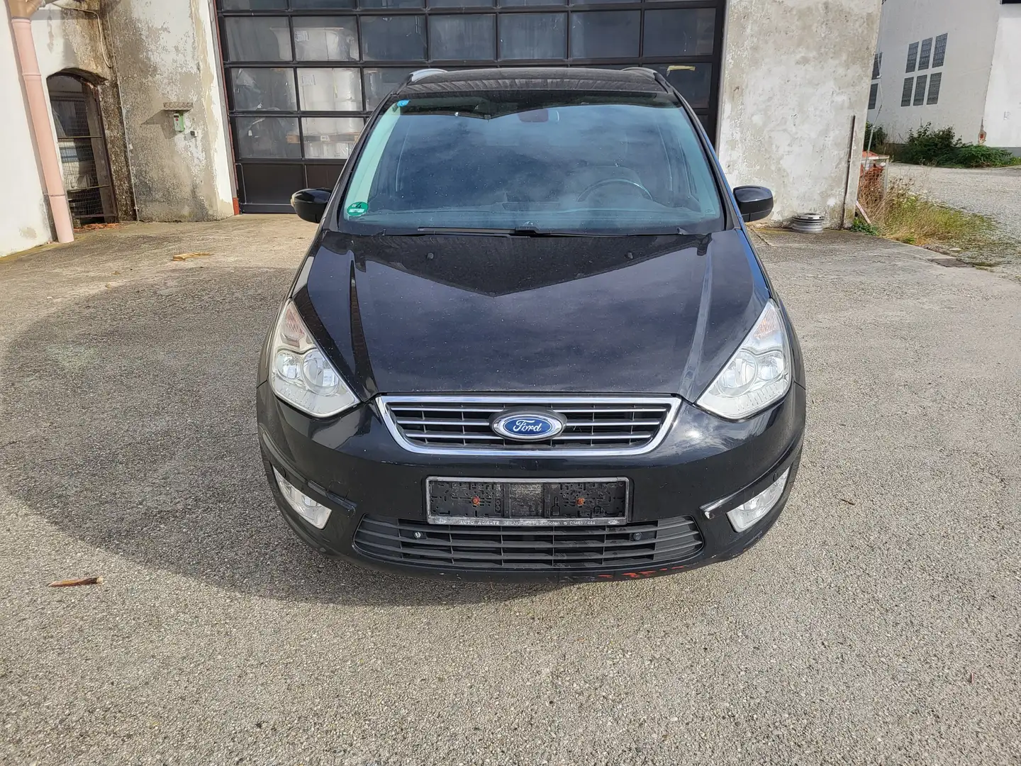 Ford Galaxy Schwarz - 1