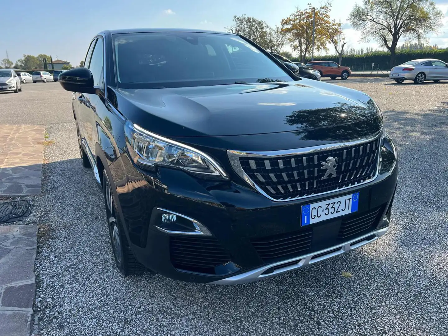 Peugeot 3008 BlueHDi 130 S&S EAT8 Allure Negro - 2