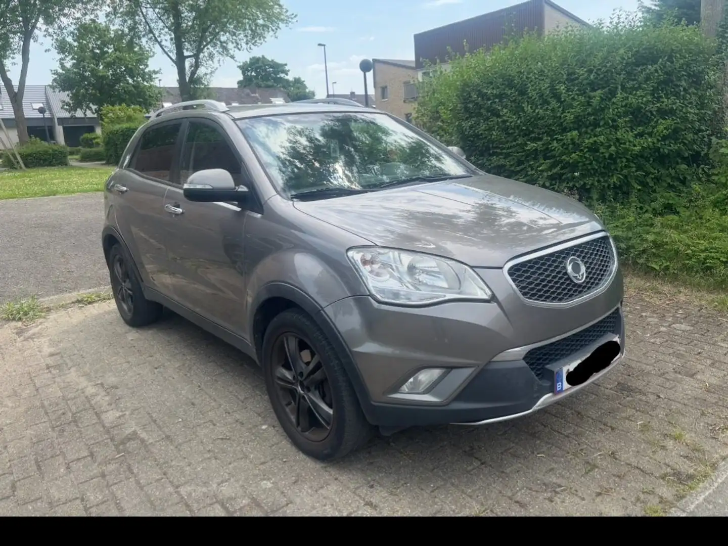 SsangYong Korando Korando 2.0 e-XDi DPF 4WD Automatik Sapphire Beige - 2