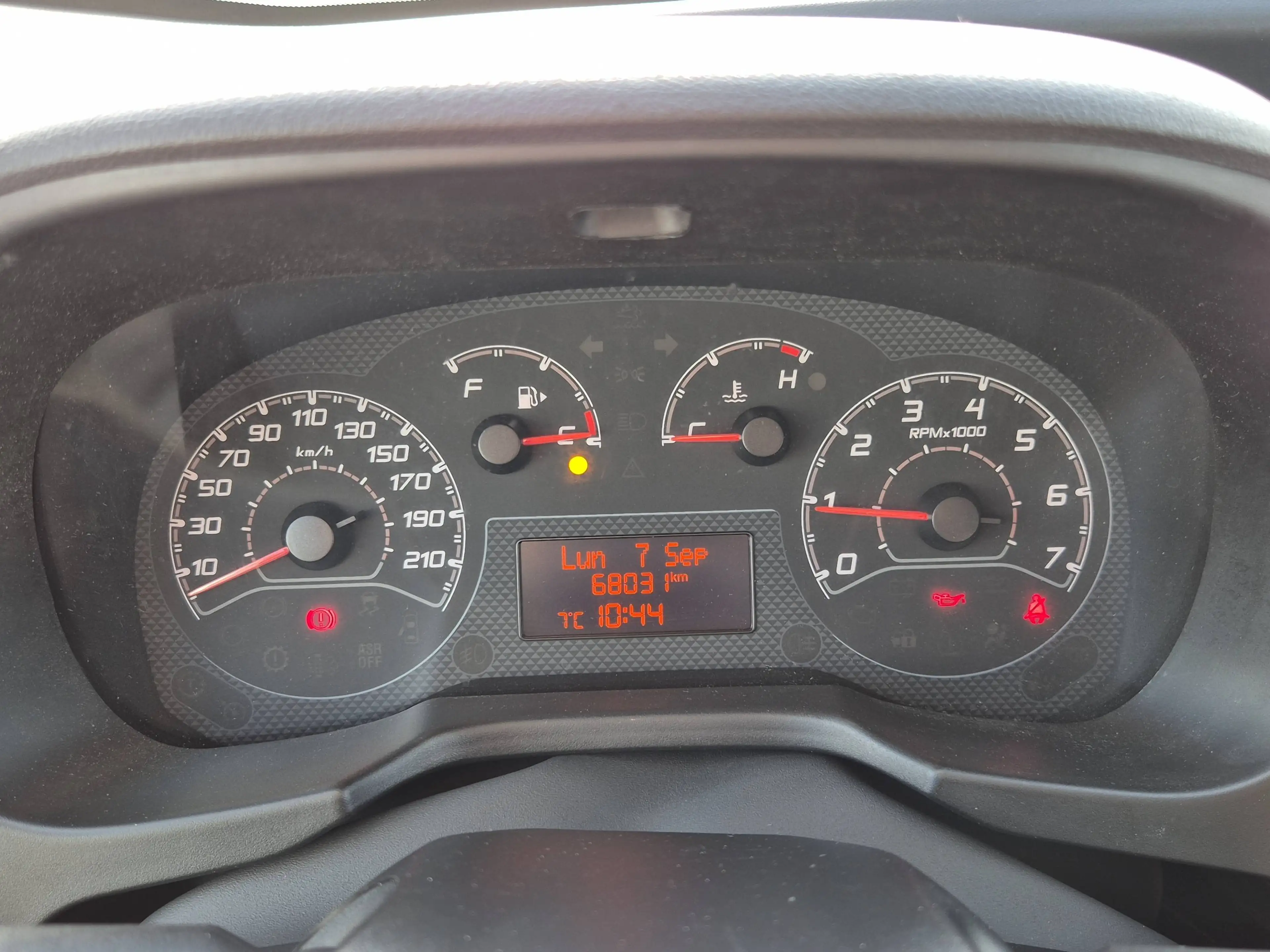 Fiat Fiorino FIORINO CARGO DIESEL - Fiorino 1.3 Multijet SX Ecojet (EU6d) — photo 8