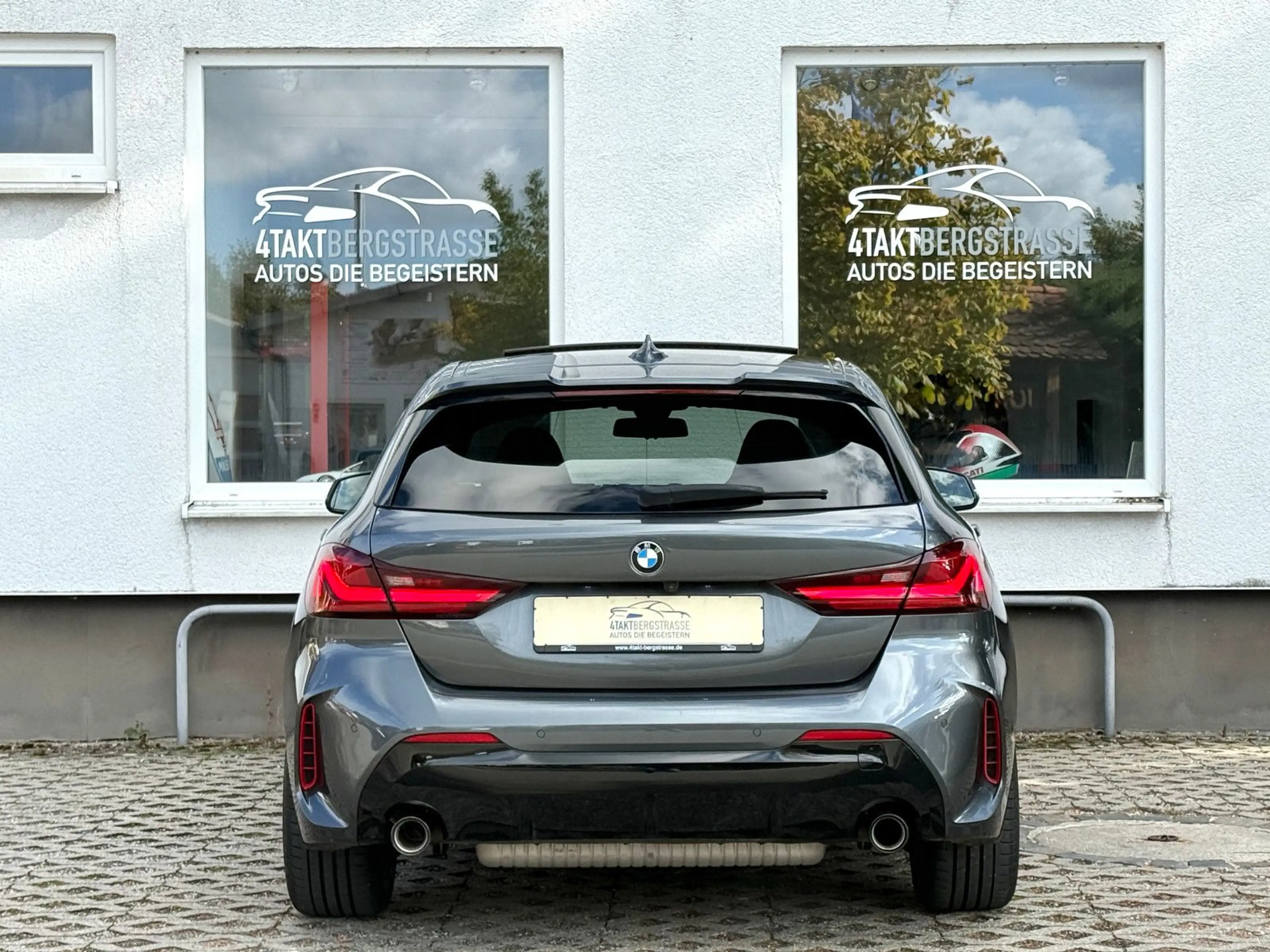 BMW 128 ti AUT M-Sportsitze HUD h/k ACC PANO RFK 18" — photo 8