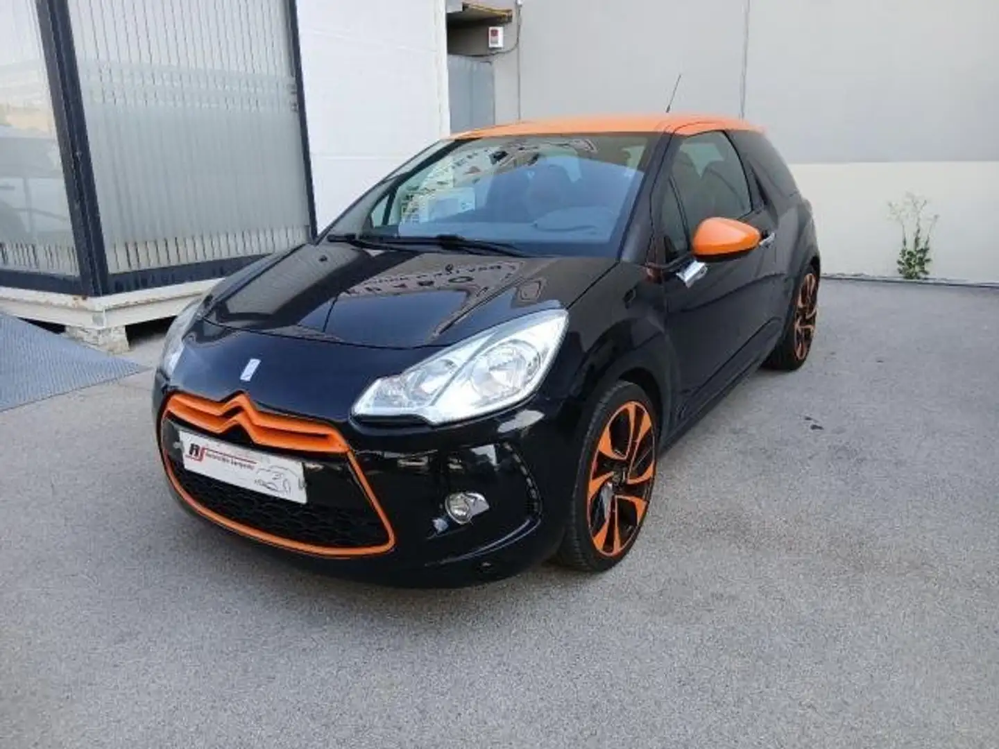 DS Automobiles DS 3 Pequeño 203cv Manual de Puertas Blanco - 2