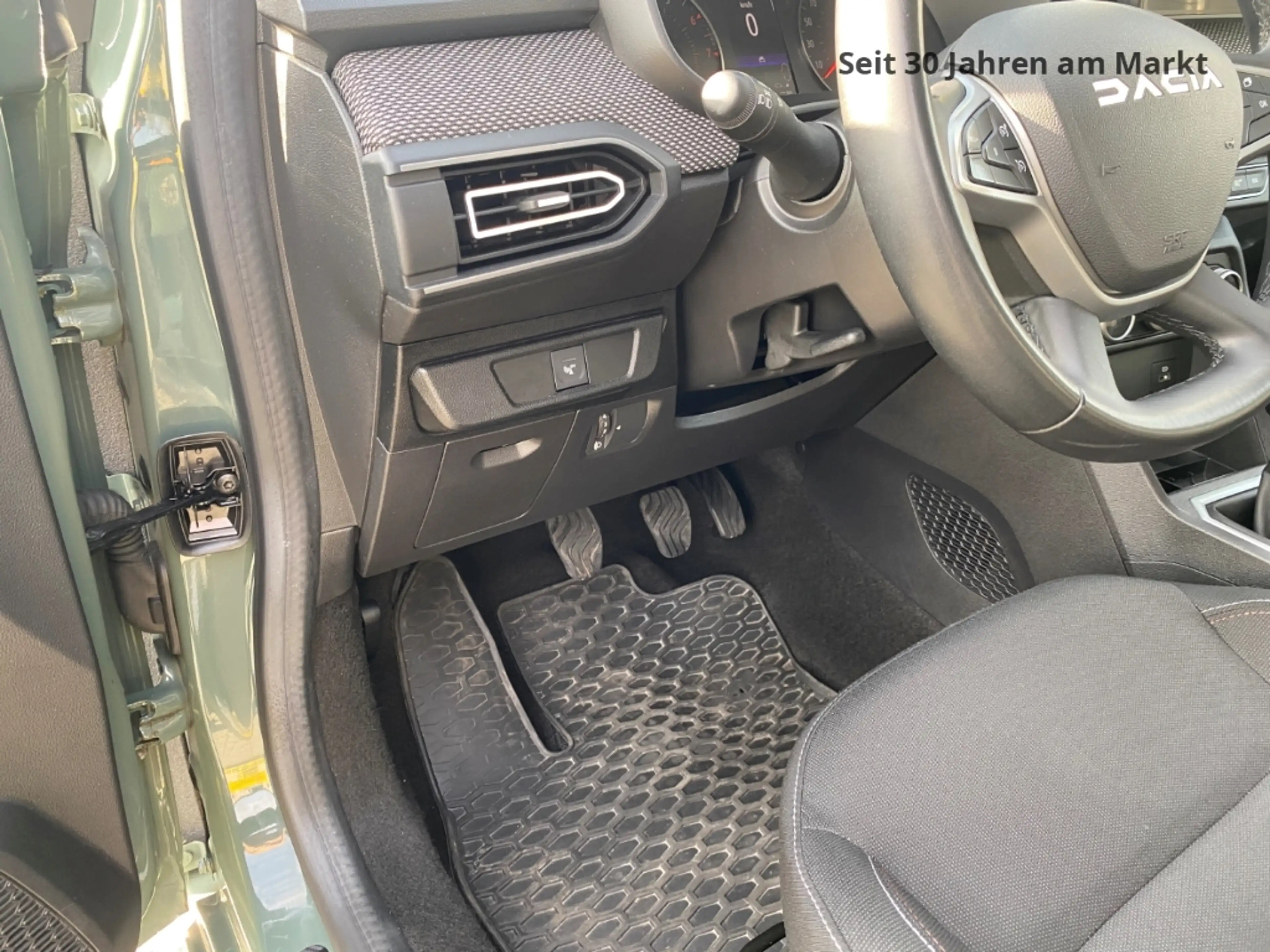 Dacia Jogger Extreme — photo 14