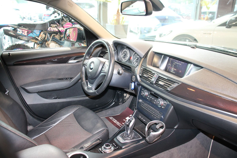 BMW X1 sDrive 18d Navi AHK PDC Xenon — photo 13