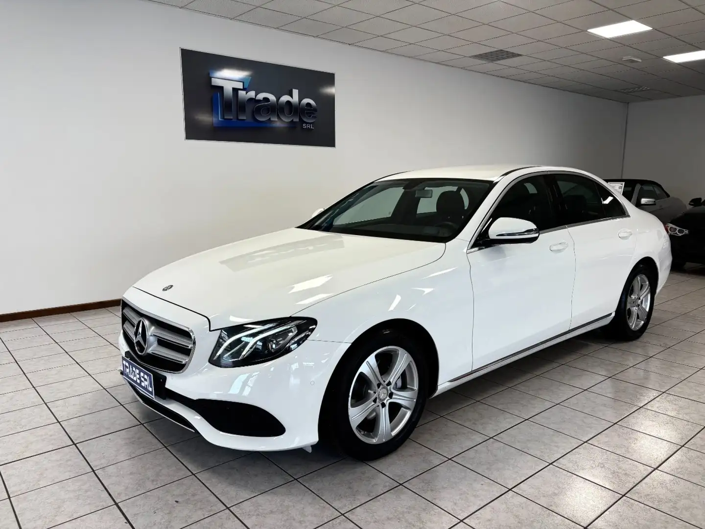 Mercedes-Benz E 200 E200 d Automatica Berlina Bianco - 2