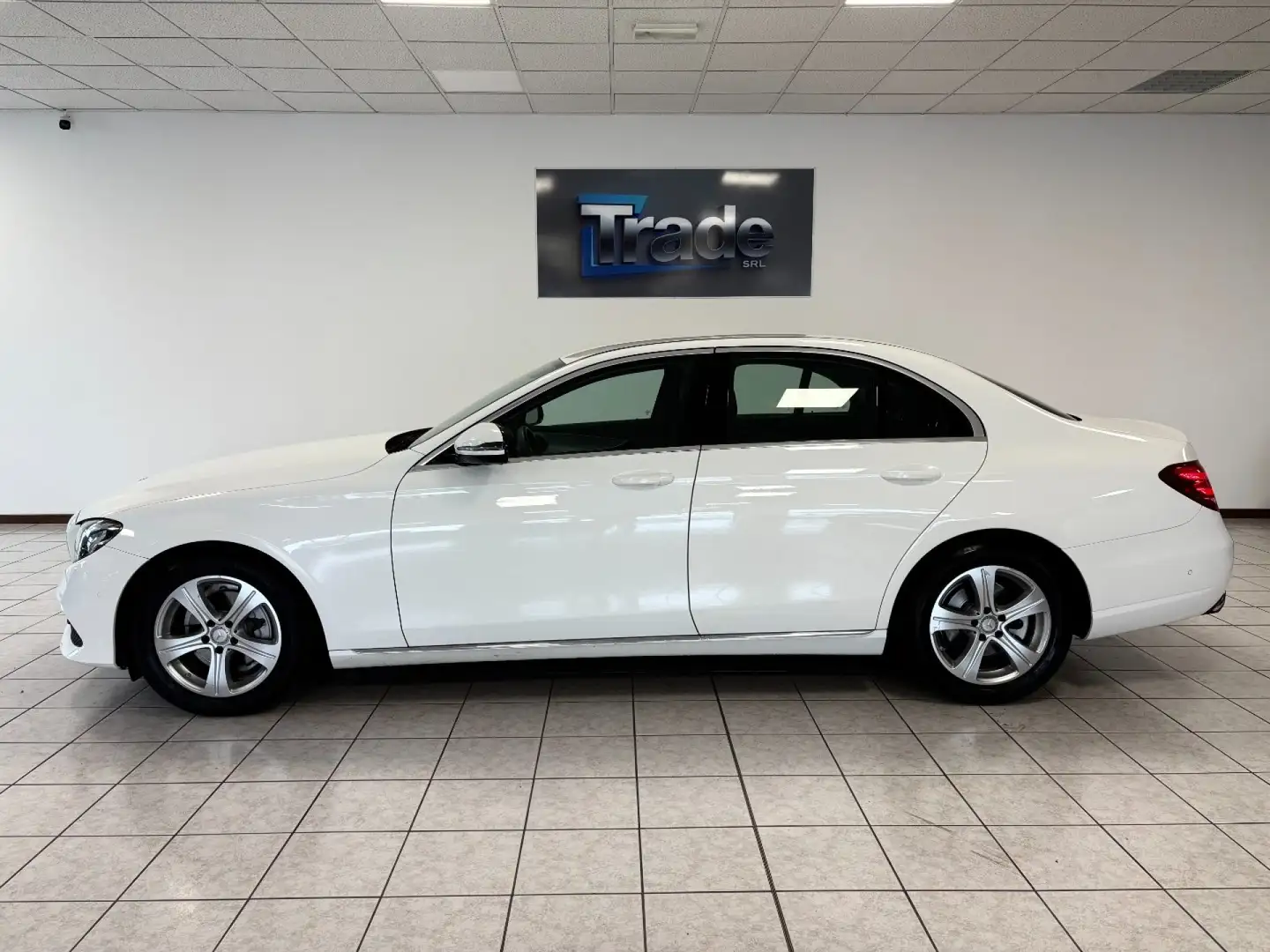 Mercedes-Benz E 200 E200 d Automatica Berlina Bianco - 1