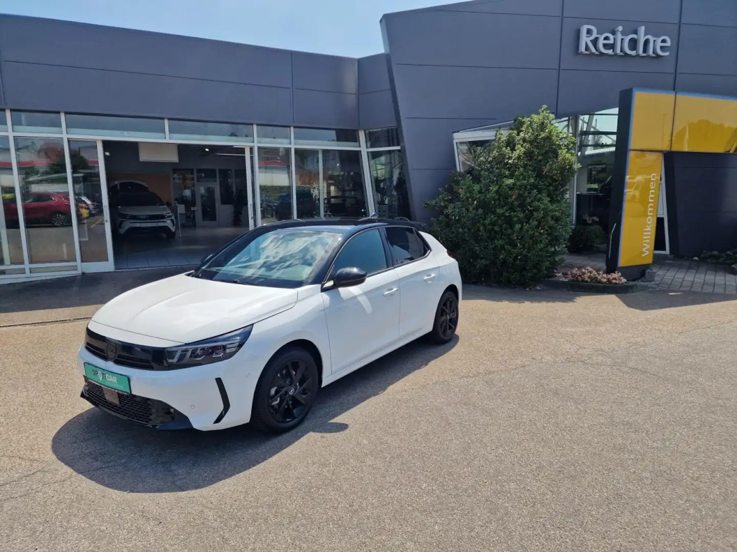 Opel Corsa GS 1,2 AT+NAV+MATRIX+SHZ+LHZ+RFK+TWW Klima Navi Weiß - 1
