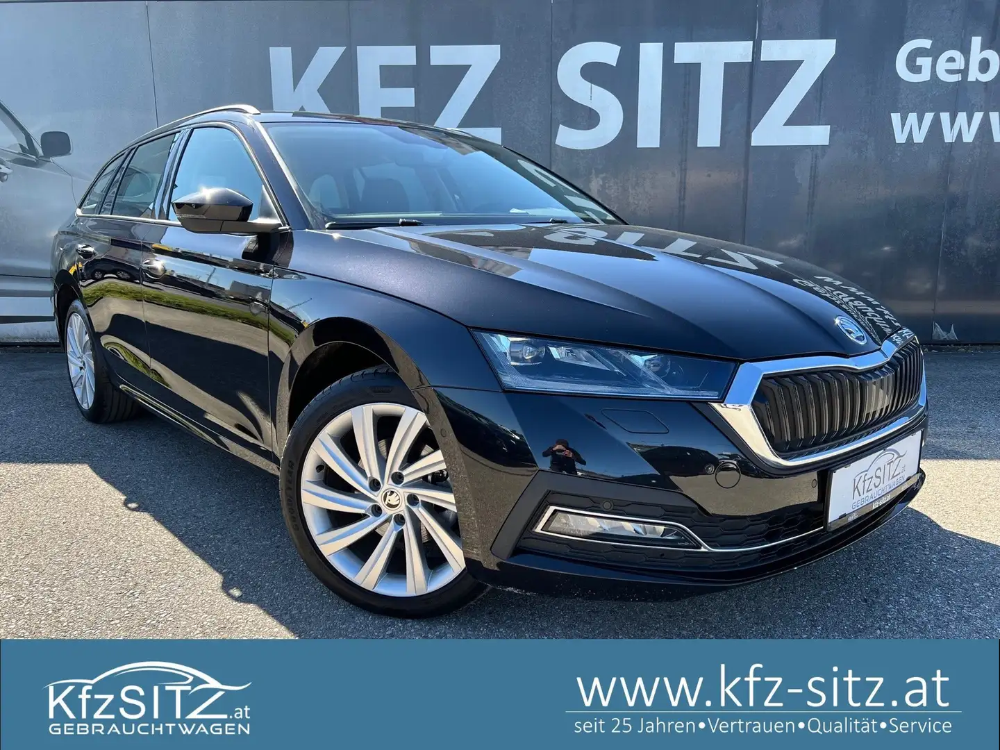 Skoda Octavia Combi 2,0 TDI Premium DSG | MATRIX/ACC/CANTON Schwarz - 1