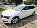 Skoda Superb Ambition 1 HAND  TÜV 03.2027 190PS Weiß - thumbnail 11