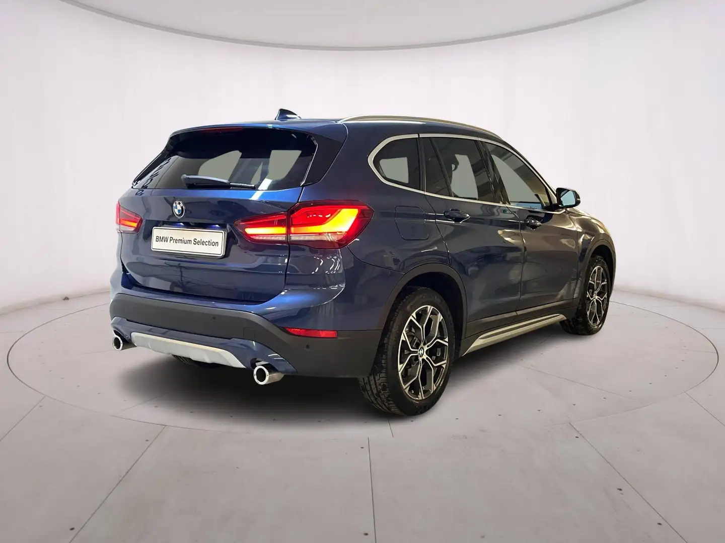 BMW X1 sDrive18d xLine Blu/Azzurro - 2