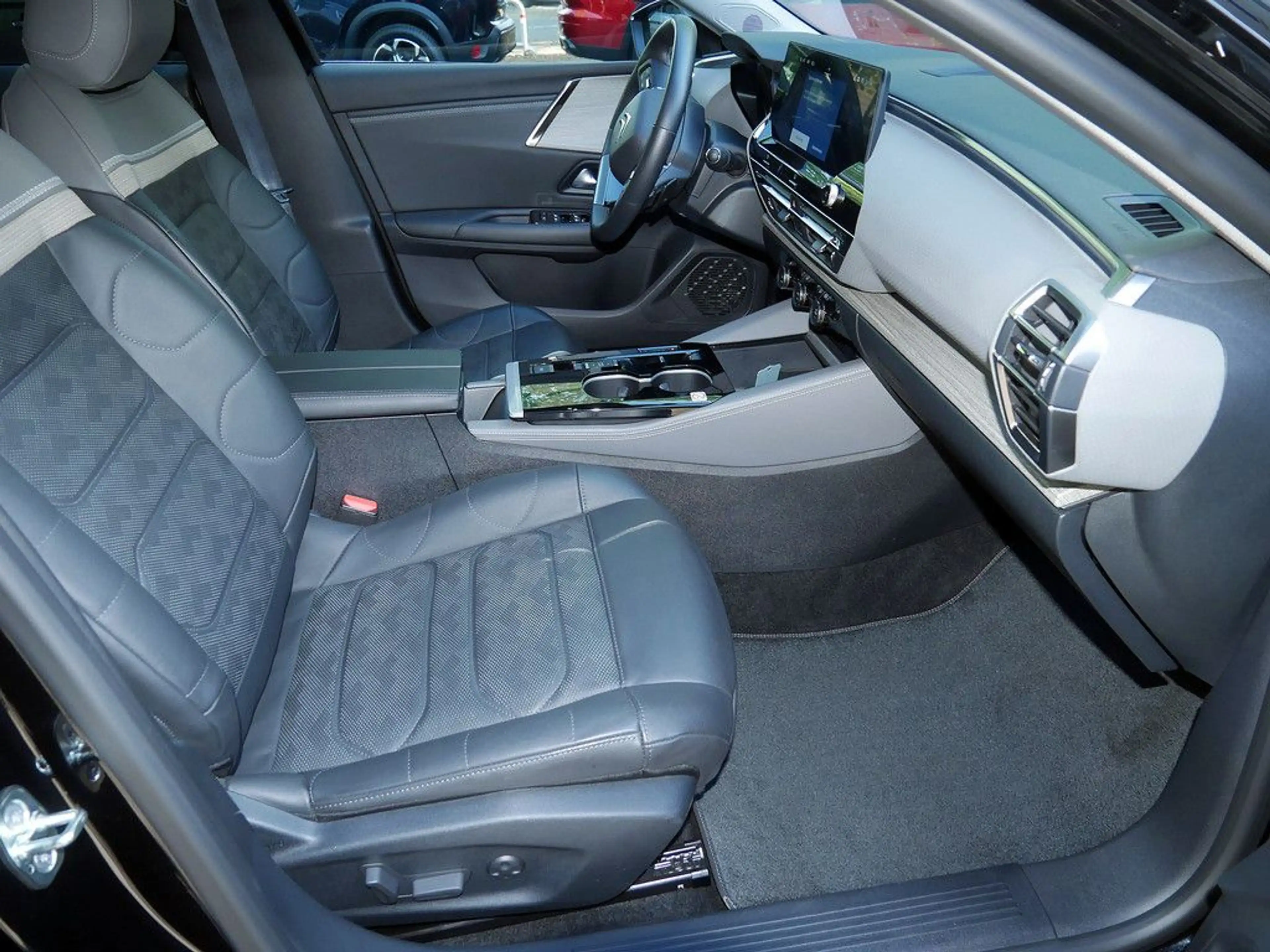 Citroen C5 X Hybrid 145 PLUS eDSC6 Leder SHZ ACC HUD LED — photo 8