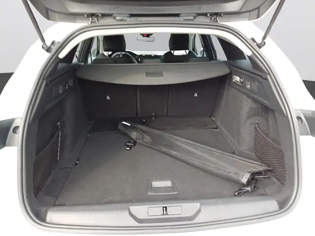 Peugeot 308 SW view 7