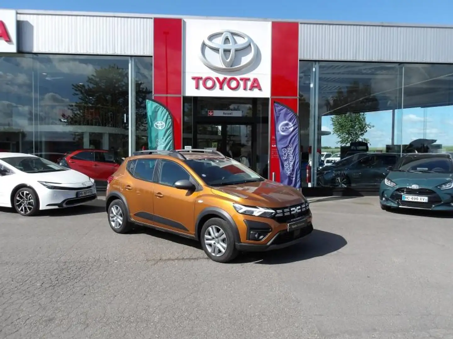 Dacia Sandero 1.0 ECO-G 100ch Stepway Expression -24 Beige - 1