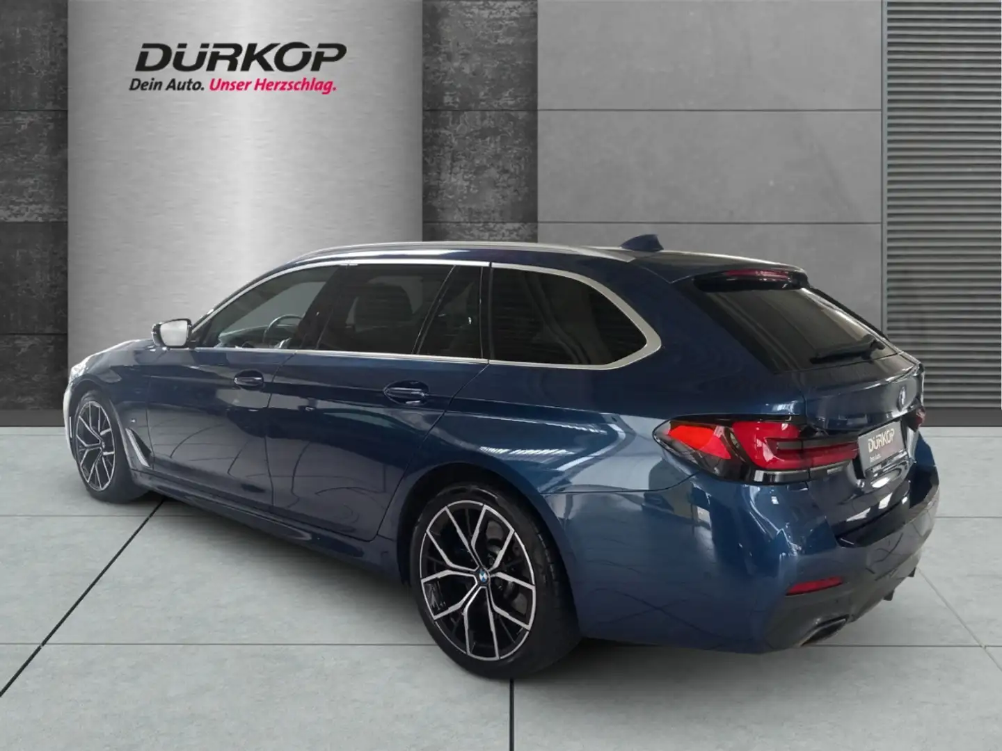 BMW 540 540d Touring xDrive/M Sport Park-Assistent/Automat Bleu - 2