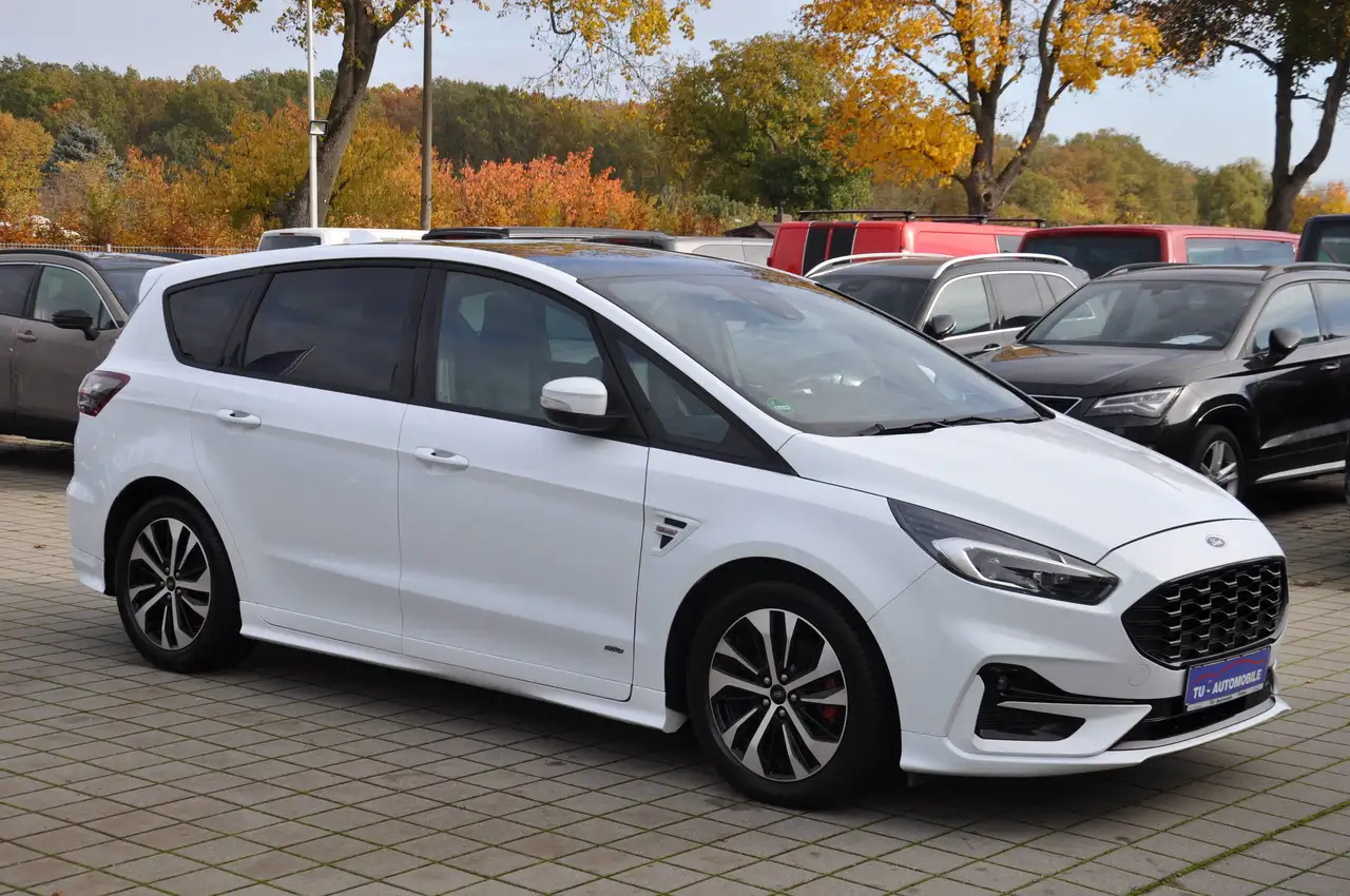 Ford S-Max
