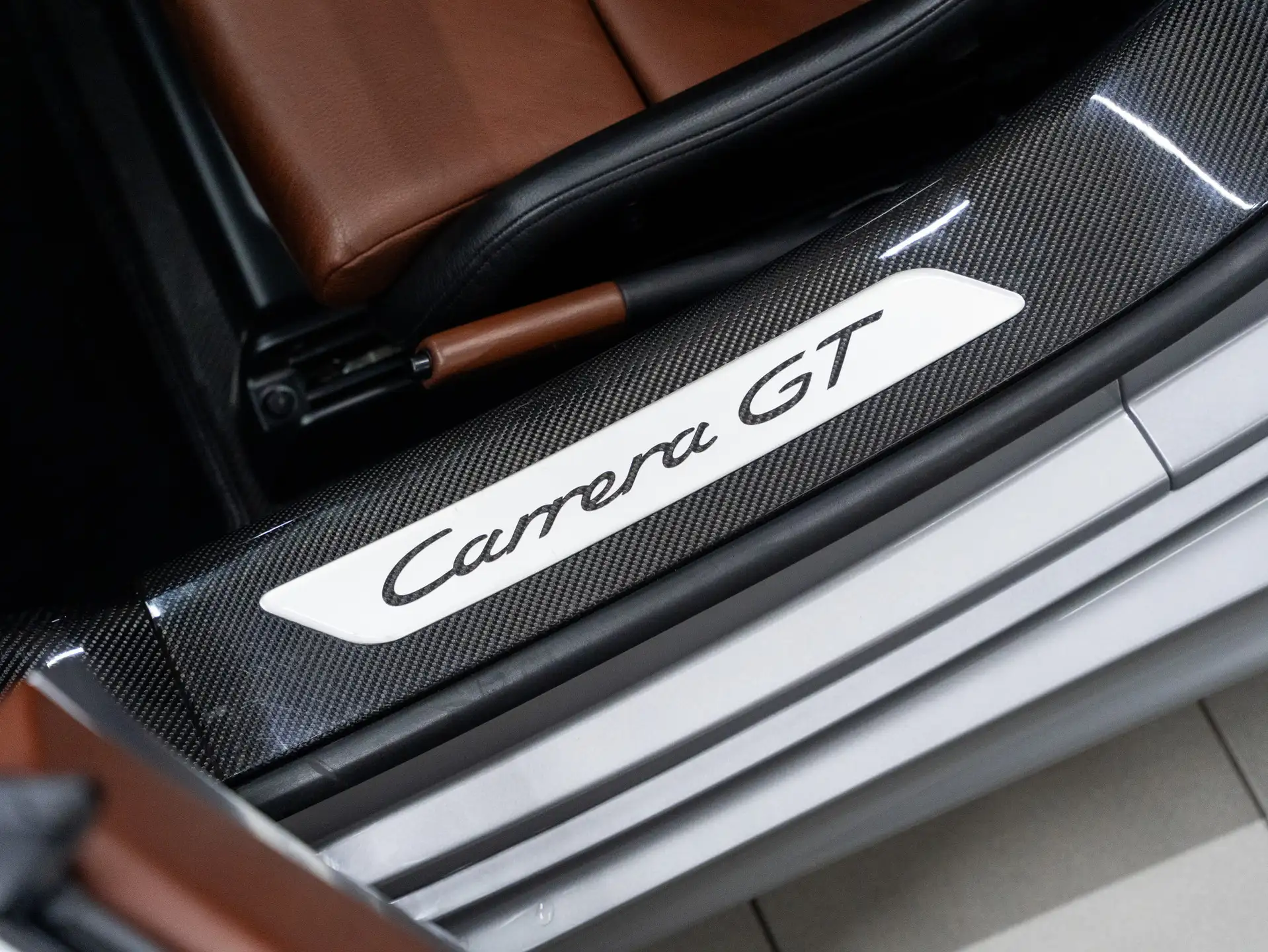 포르쉐 카레라 GT 5.7 V10 2006 화이트 사진 7