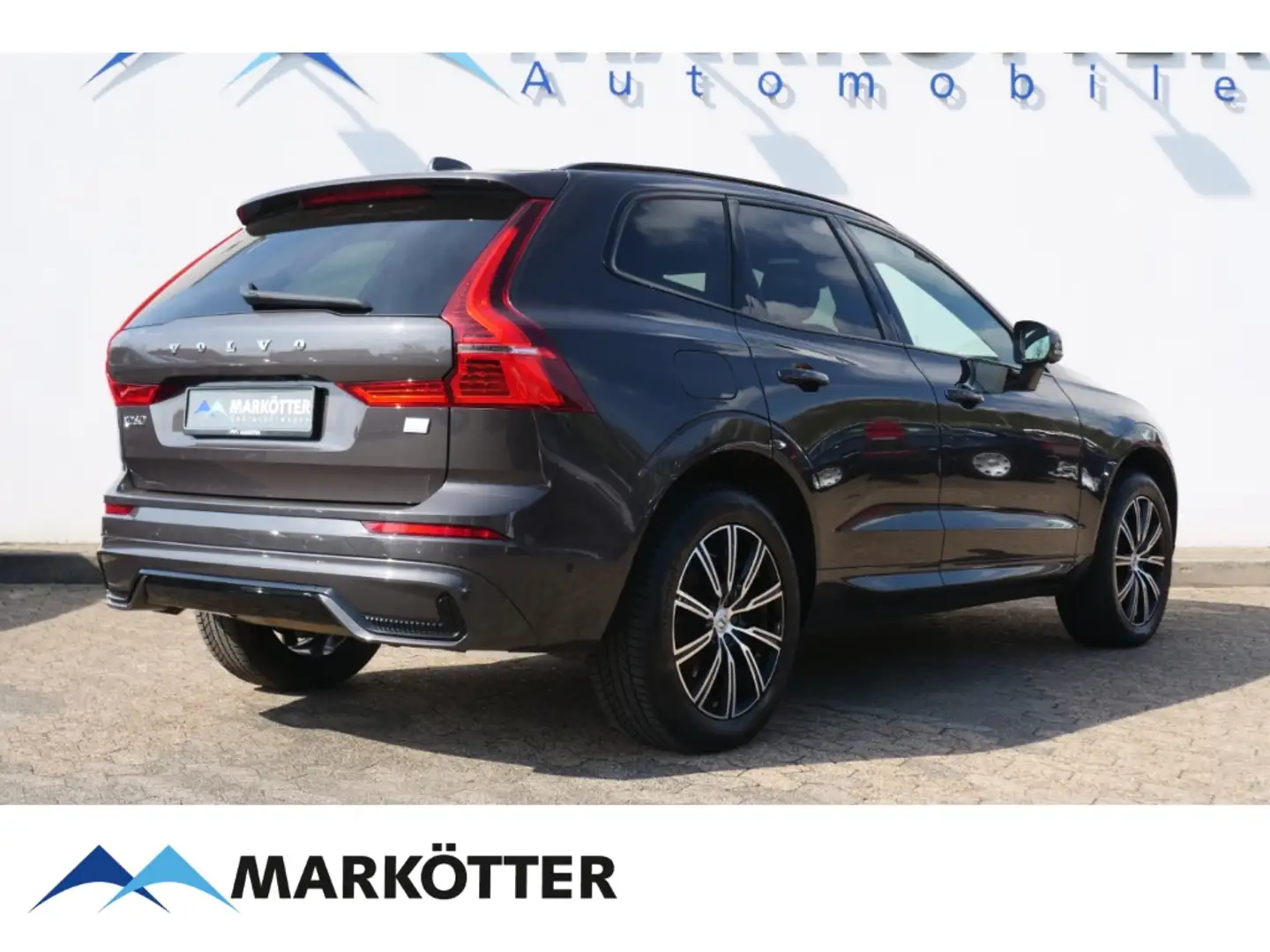 Volvo XC60 T6 AWD Recharge R-Design 360CAM/B&W/PANO Grigio - 2