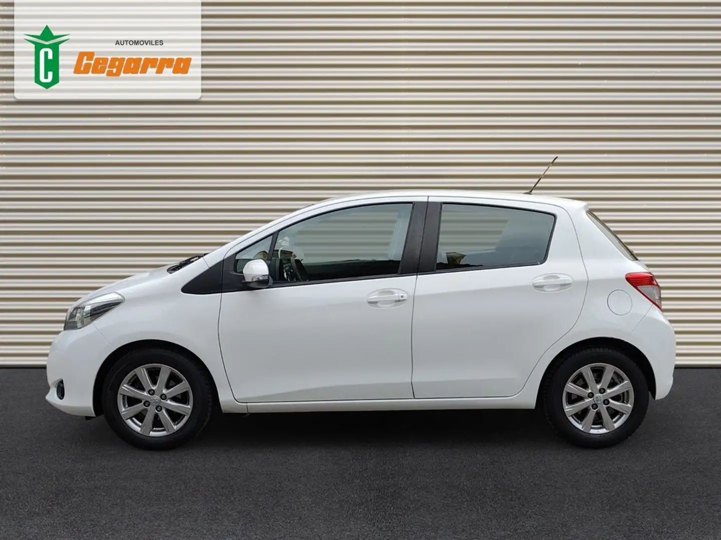 Toyota Yaris 70 ACTIVE Bianco - 2