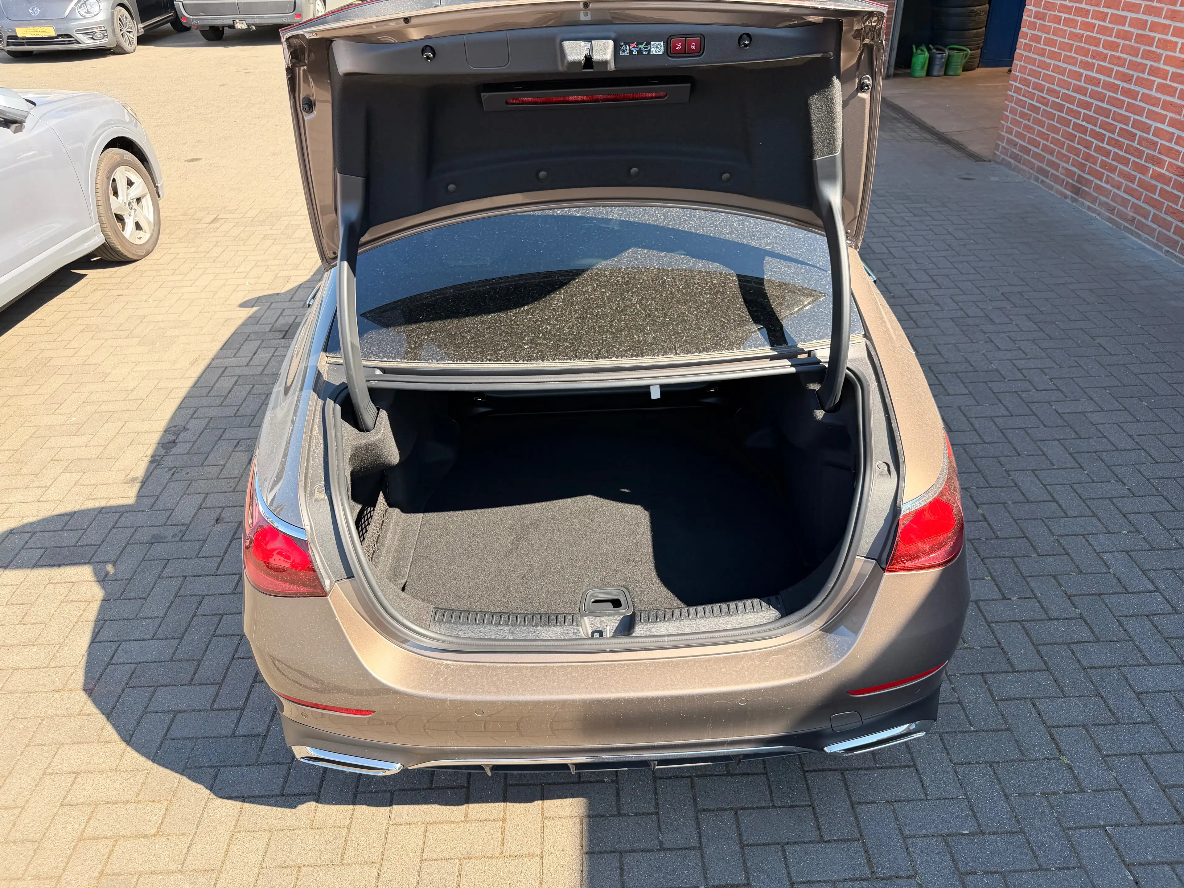 Mercedes-Benz E 450 **AMG**full option** — photo 6