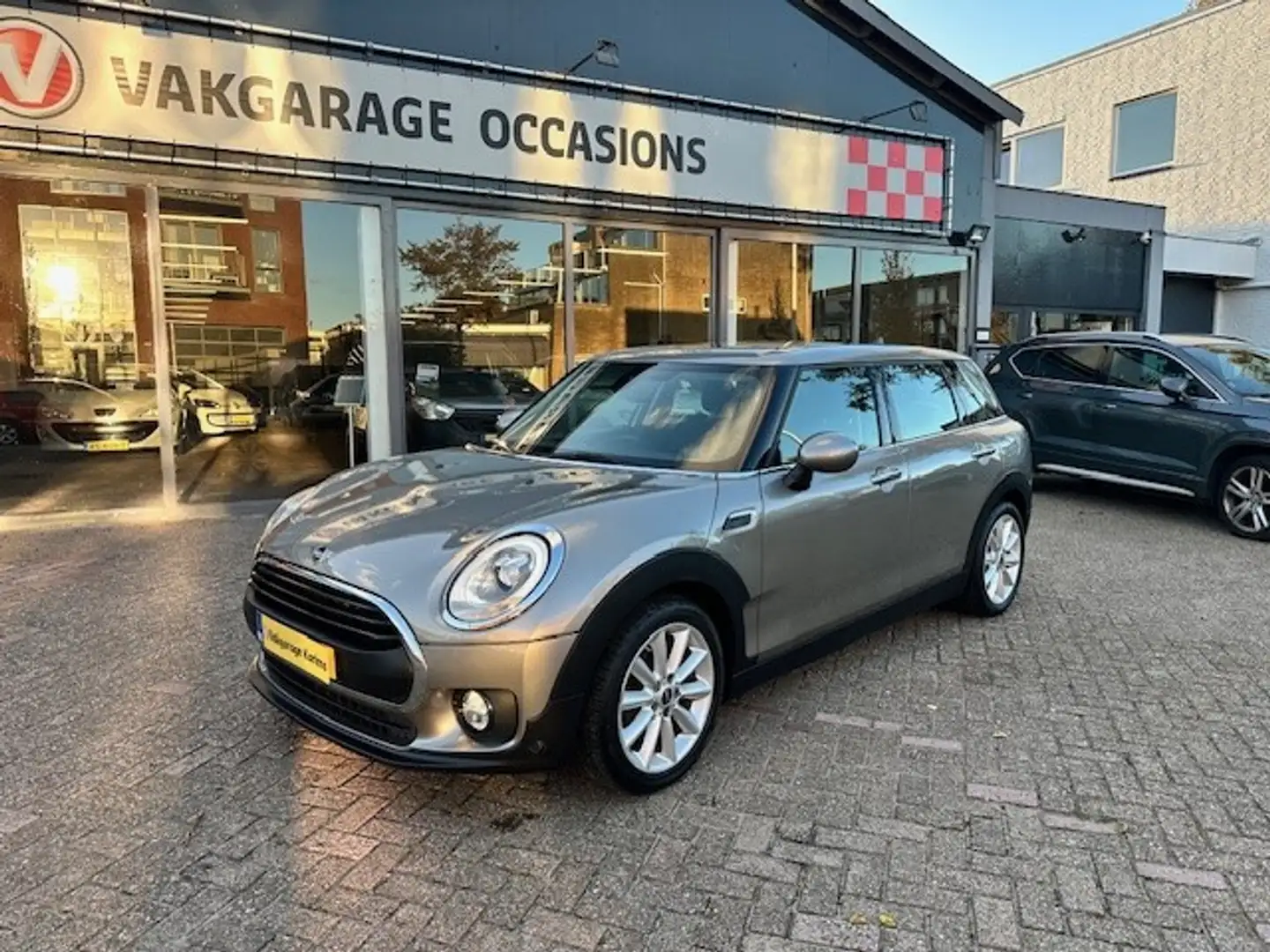 MINI One Clubman Mini 1.5 Chili Grijs - 2
