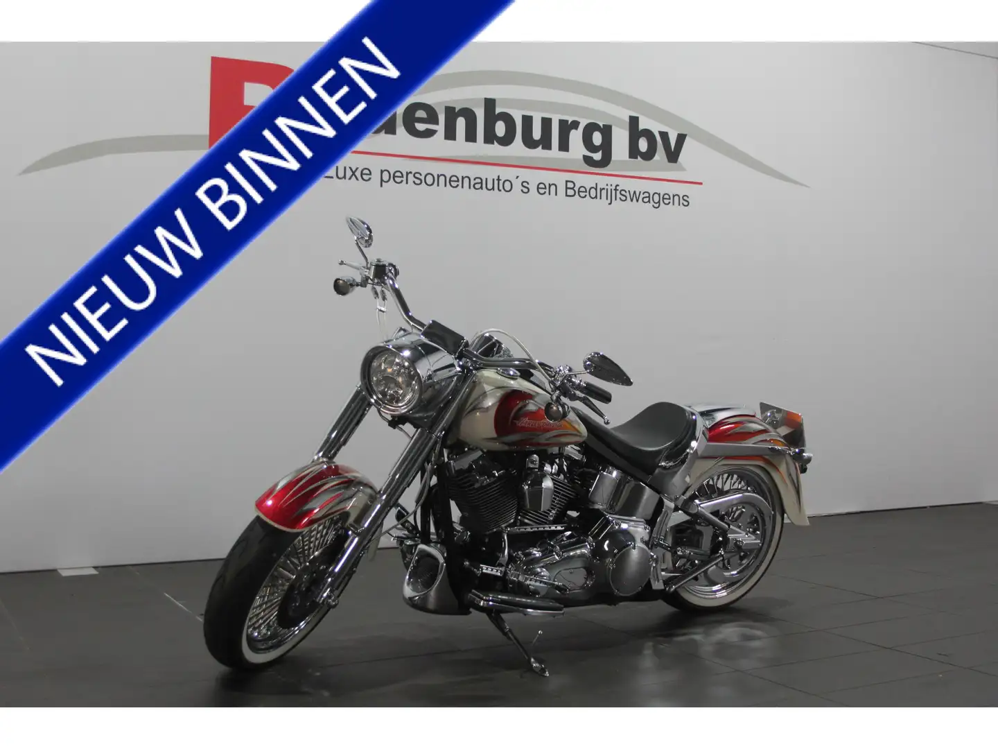 Harley-Davidson Fat Boy 88 FLSTNI Softtail Fatboy - Uniek! - Special paint Beige - 1