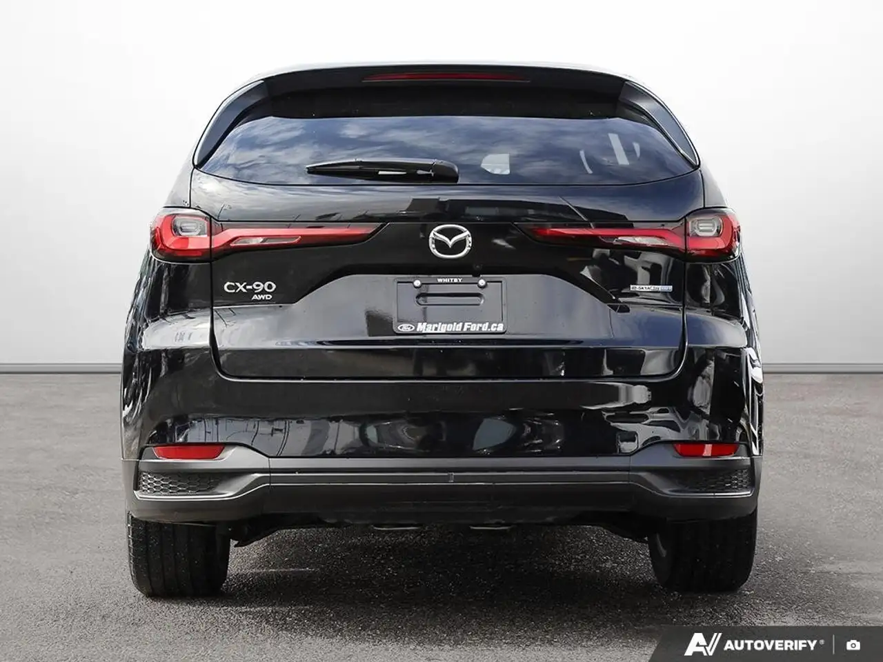 Mazda CX-90 PHEV снимка Mazda CX-90 PHEV