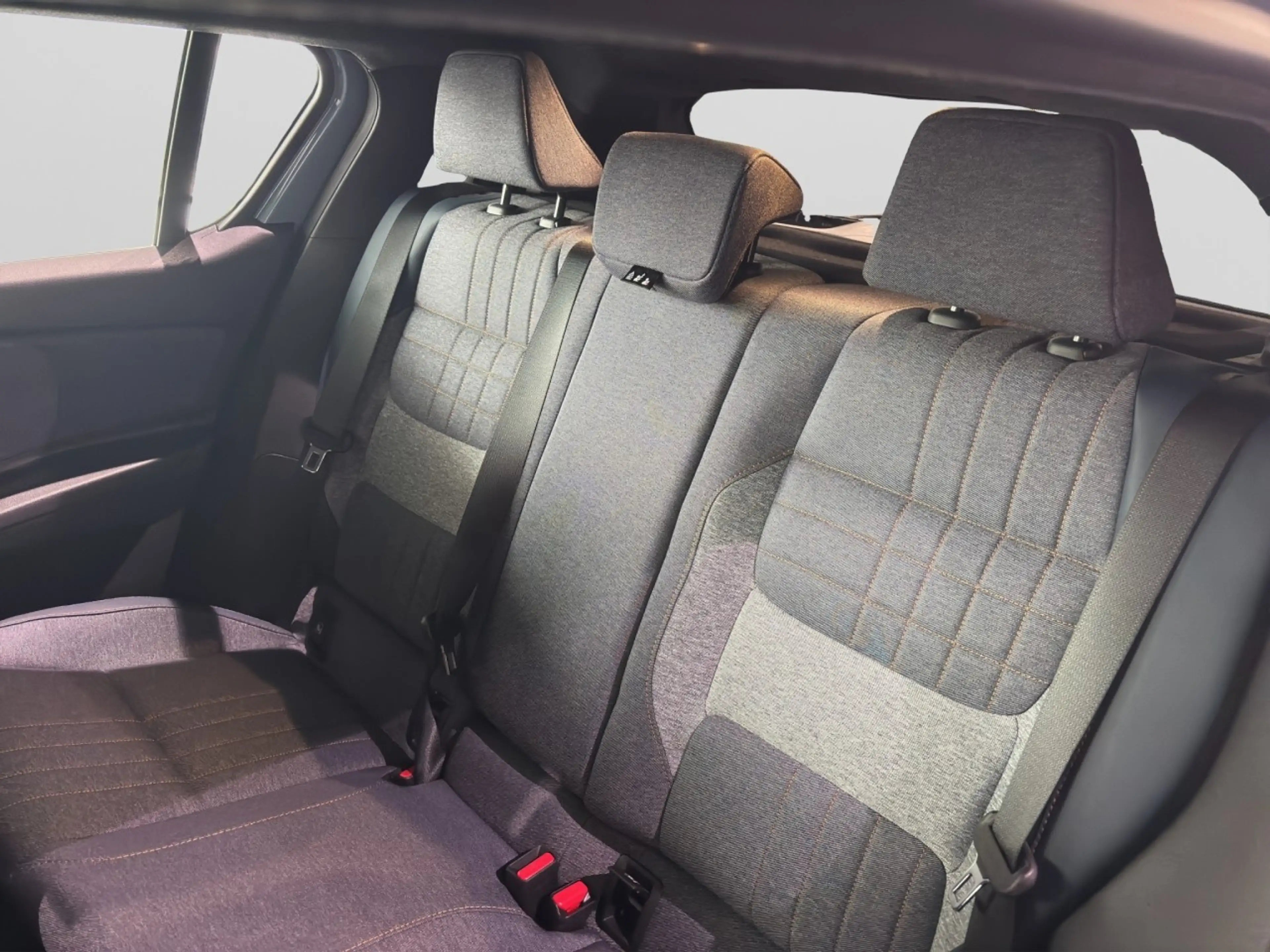 Renault R 4 E-Tech Electric 150 Comfort Range Techno Klima — photo 14