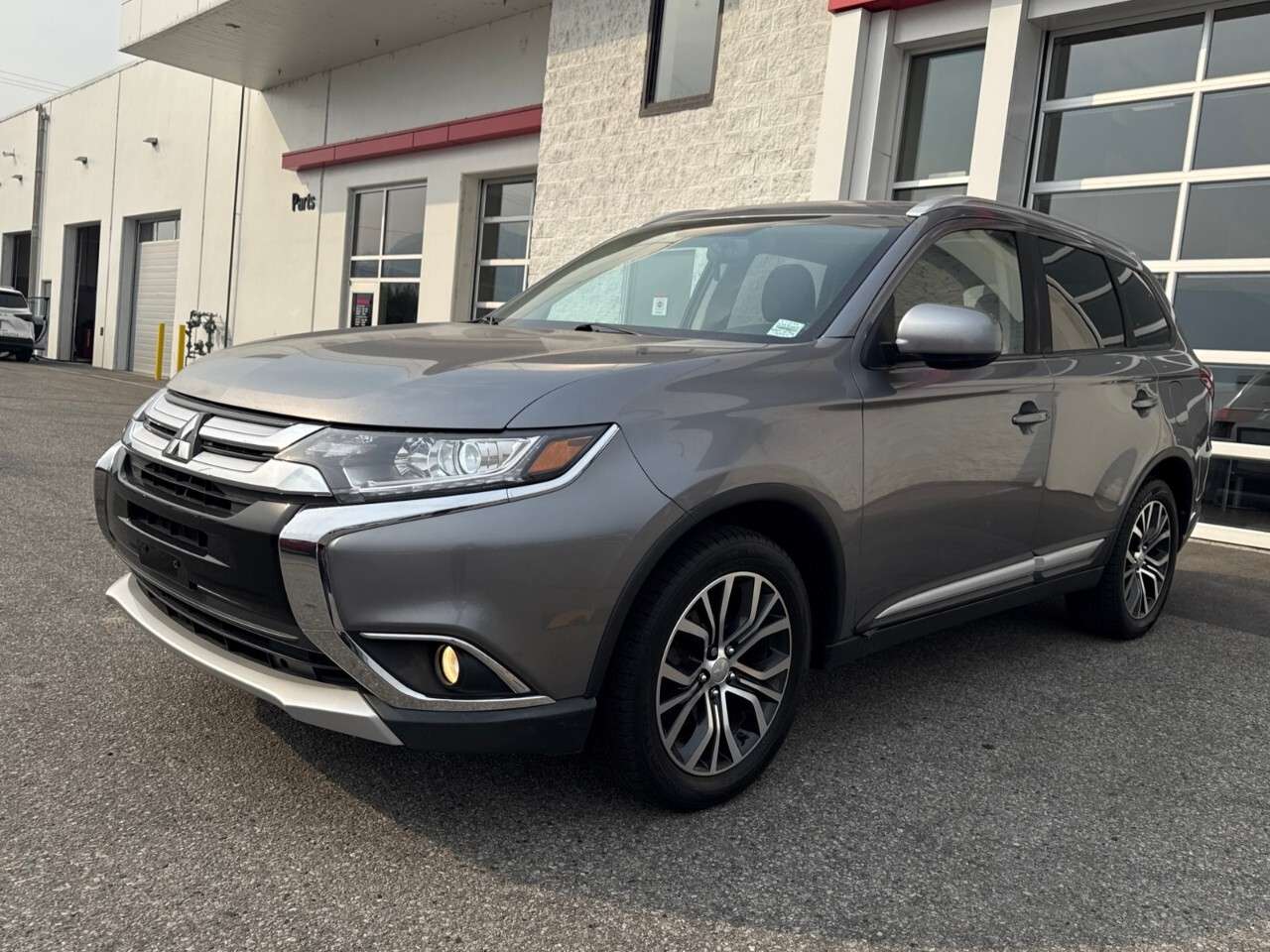 2018 Mitsubishi Outlander ES AWC — снимка 1