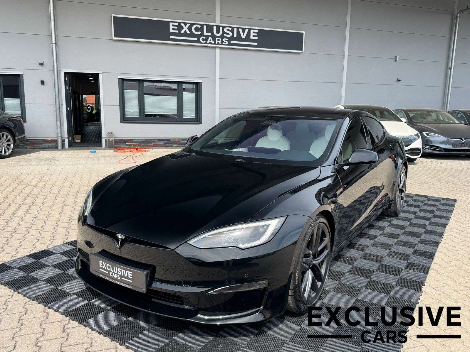 Second hand Tesla Model S electro