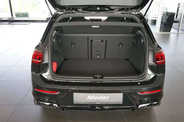 Volkswagen Golf view 5
