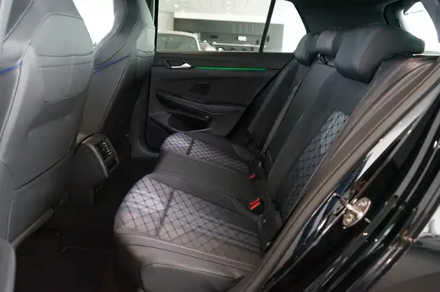 Volkswagen Golf view 10