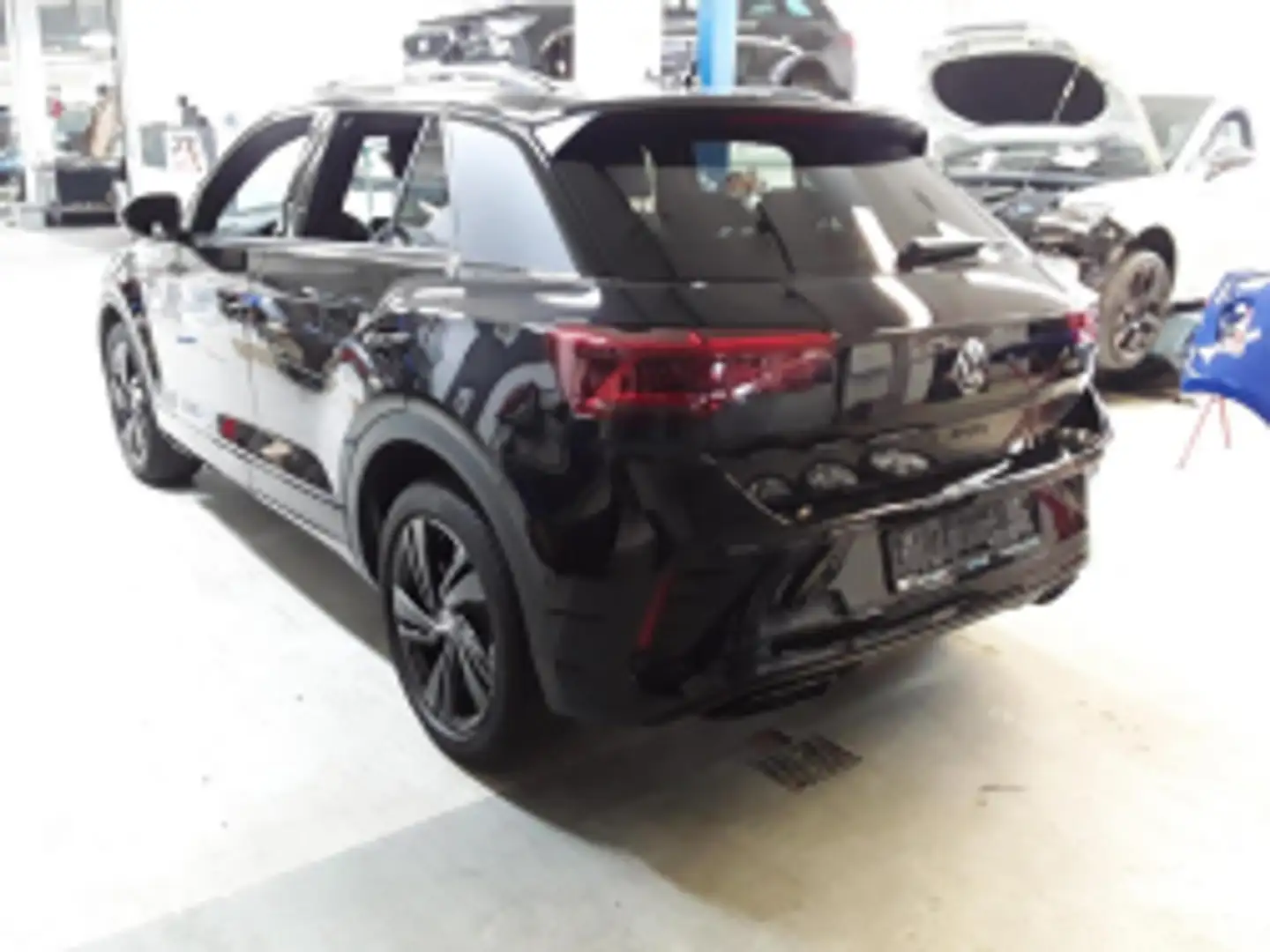 Volkswagen T-Roc R-Line 1.5 l TSI OPF 110 kW (150 PS) Schwarz - 2