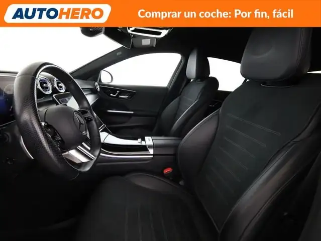 Mercedes-Benz C-Class view 11
