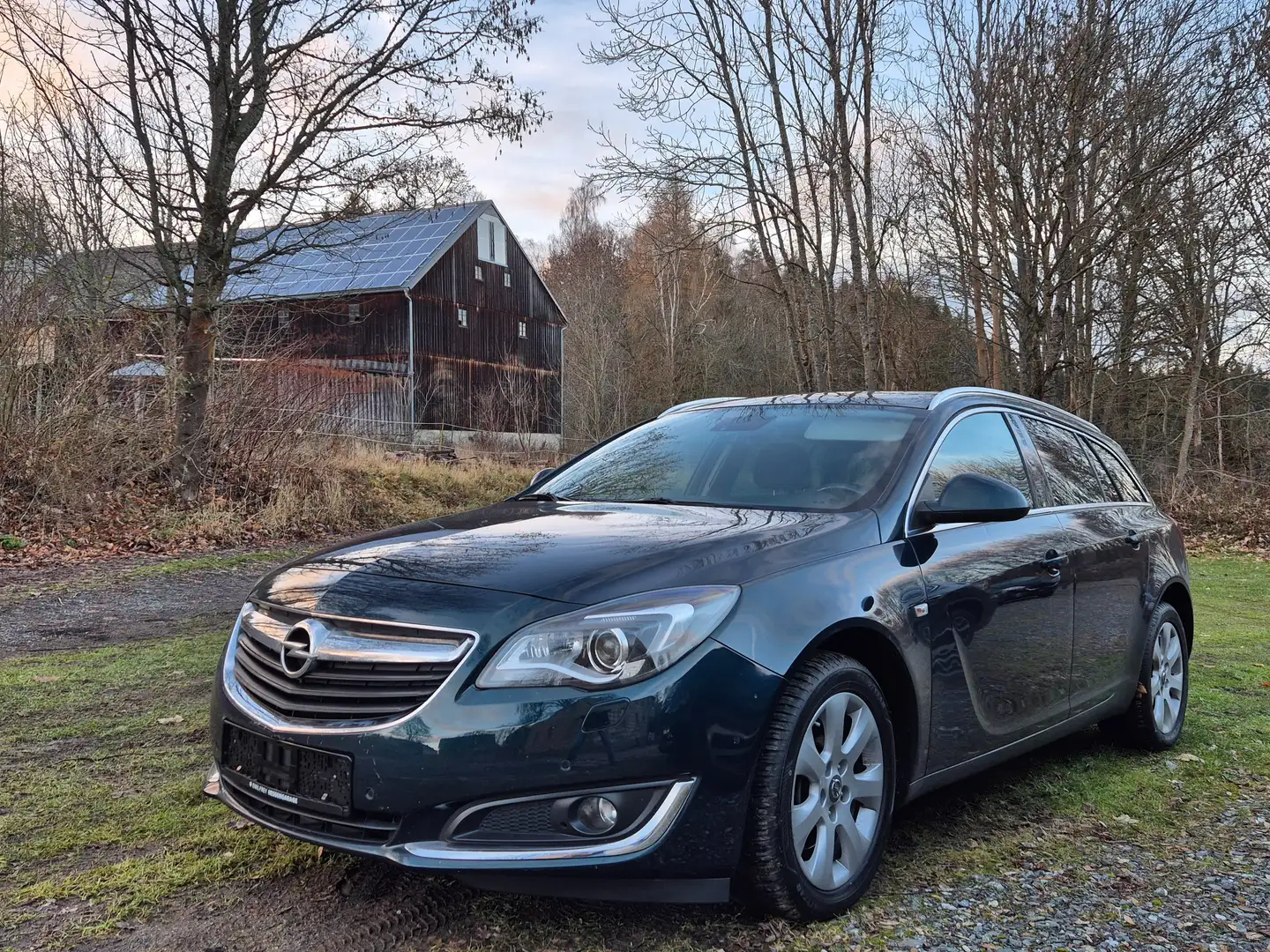 Opel Insignia Innovation Sports Tourer Innovation AGR*CAM*SHZG* Grün - 2
