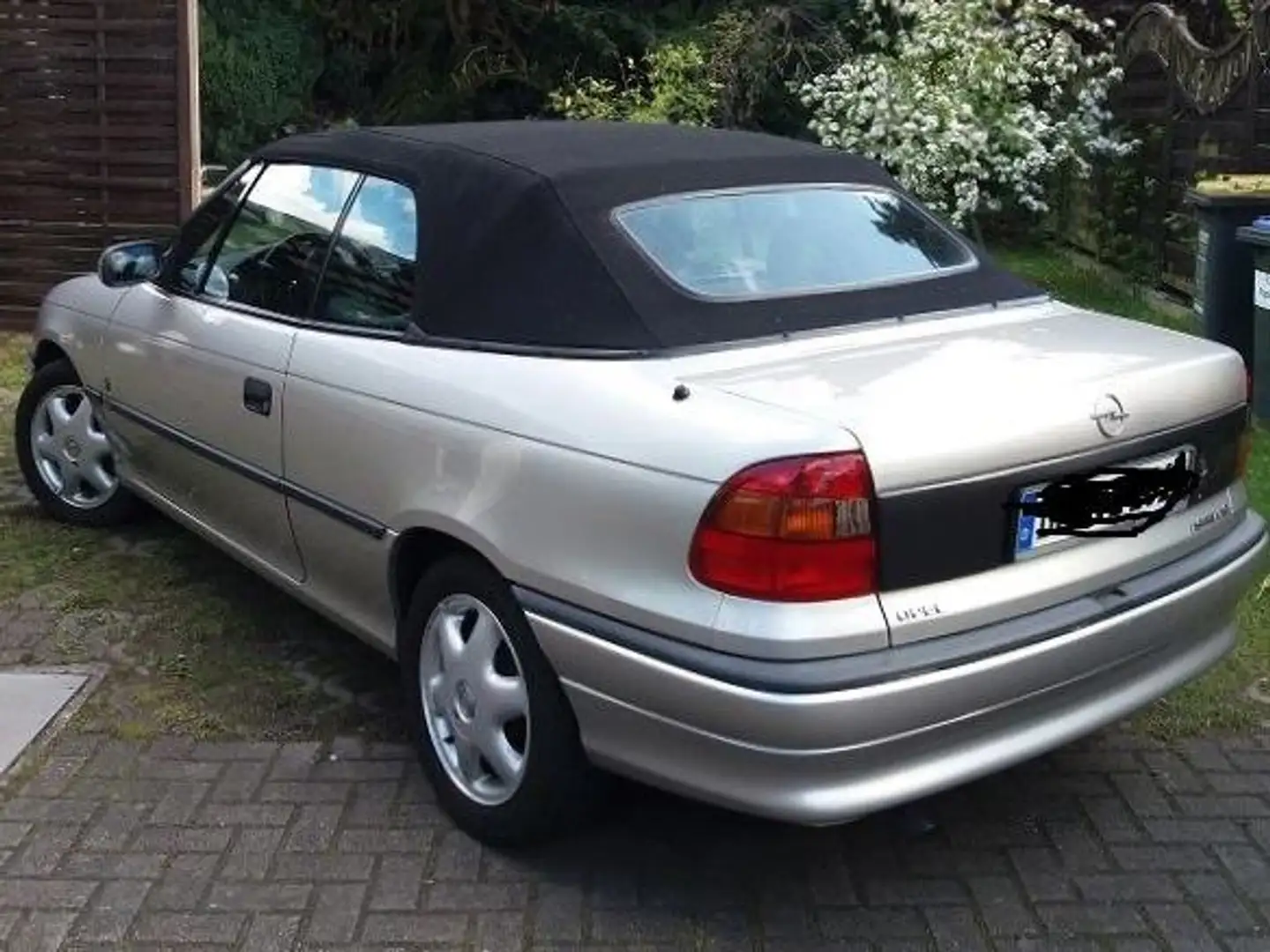 Opel Astra Astra Cabrio 1.6i Bertone Edition - 1
