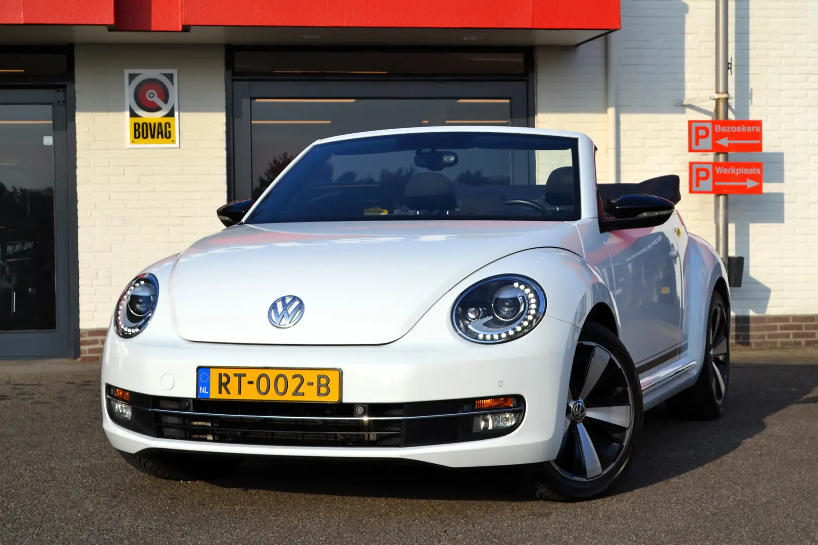 Volkswagen Beetle Cabriolet 1.2 TSI Club, Navi, Clima, Pdc V+A, LM 1 Wit - 1