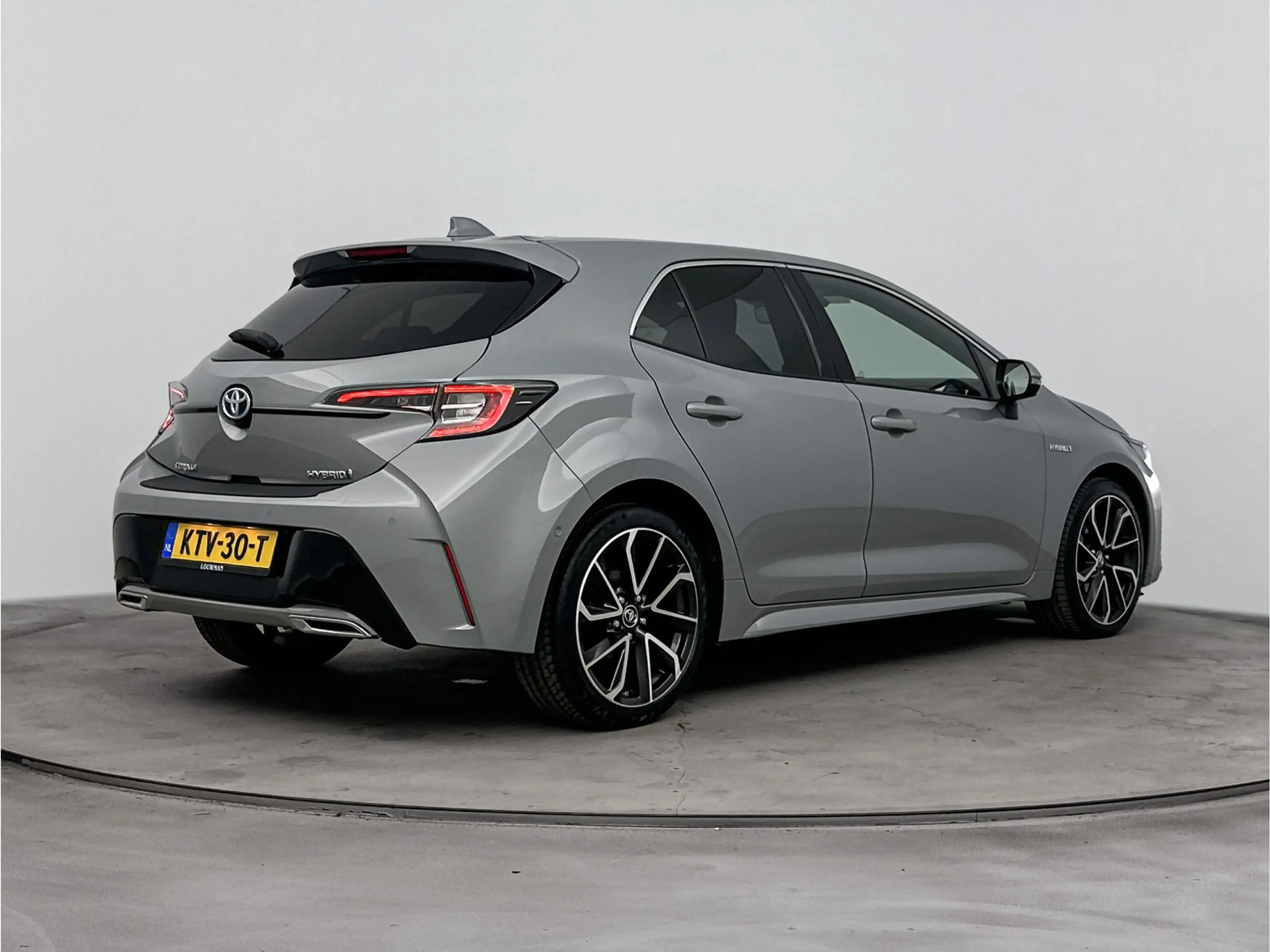 Toyota Corolla 2.0 Hybrid Executive Limited | Parkeersensoren V+A — photo 2