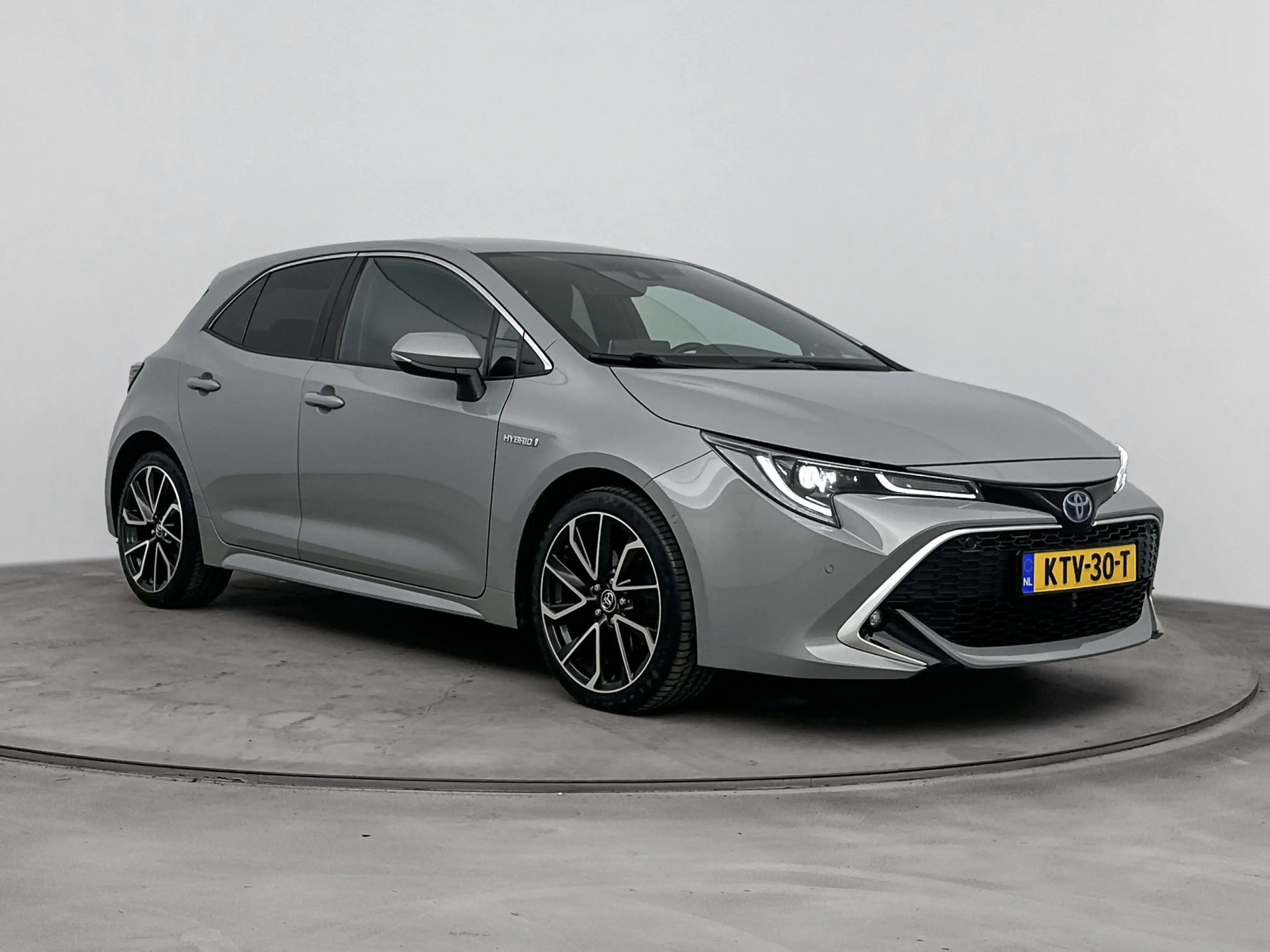 Toyota Corolla 2.0 Hybrid Executive Limited | Parkeersensoren V+A — photo 12